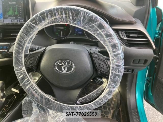 Toyota C-HR 2016-12 7721870-11