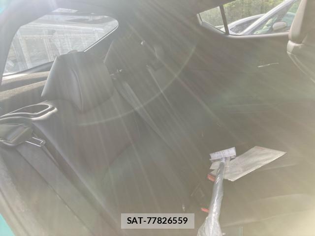 Toyota C-HR 2016-12 7721870-17