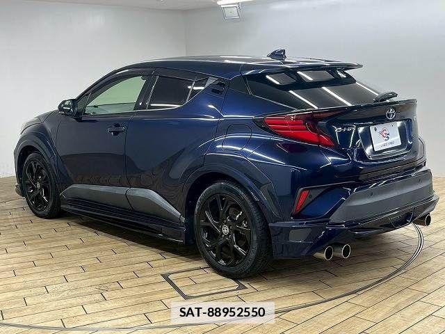 Toyota C-HR 2021-03 7783450-16