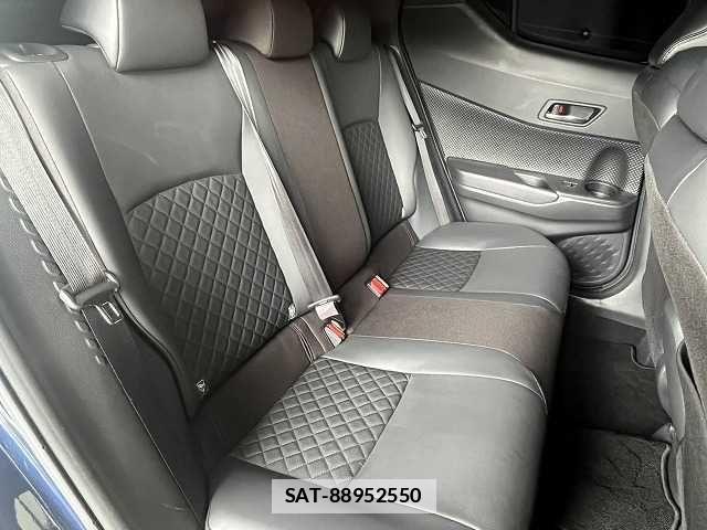 Toyota C-HR 2021-03 7783450-5