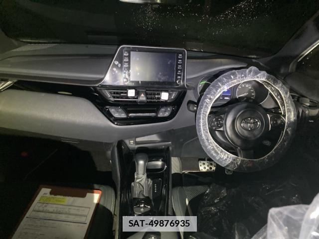 Toyota C-HR 2019-12 7783418-16