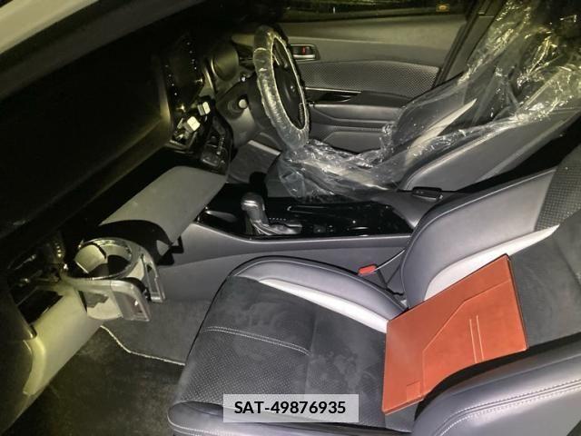 Toyota C-HR 2019-12 7783418-25