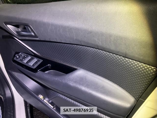 Toyota C-HR 2019-12 7783418-28