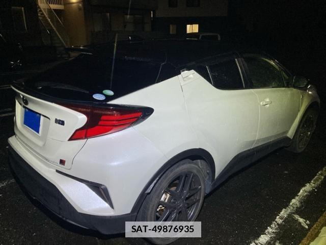 Toyota C-HR 2019-12 7783418-5