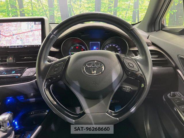 Toyota C-HR 2018-01 7875733-10