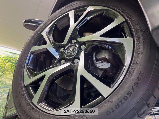 Toyota C-HR 2018-01 7875733-12