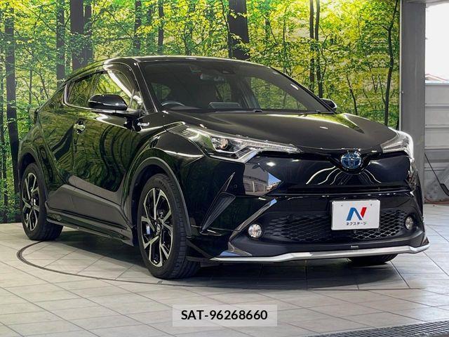 Toyota C-HR 2018-01 7875733-15
