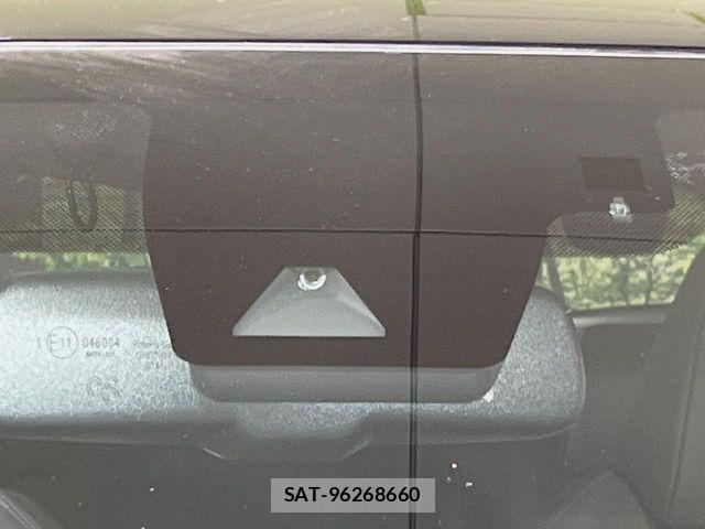 Toyota C-HR 2018-01 7875733-5