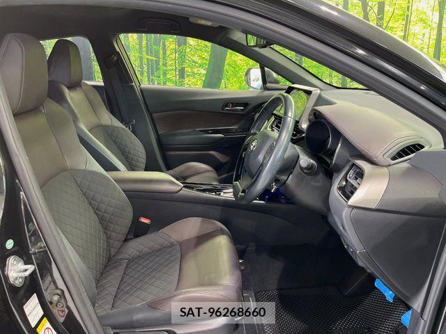 Toyota C-HR 2018-01 7875733-7
