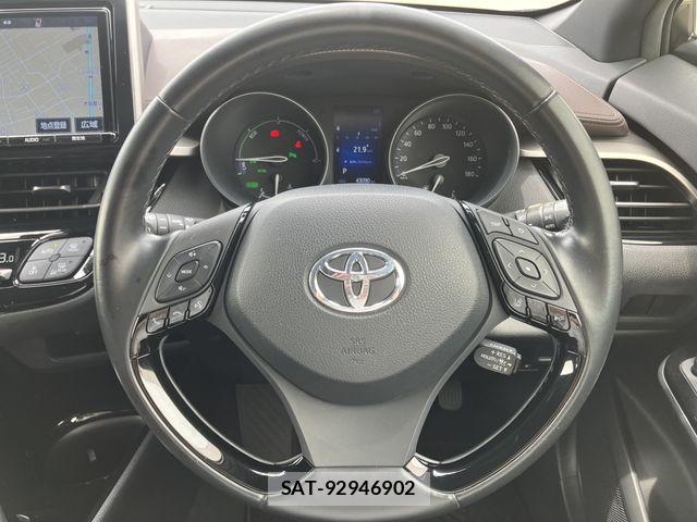 Toyota C-HR 2018-06 7875736-19