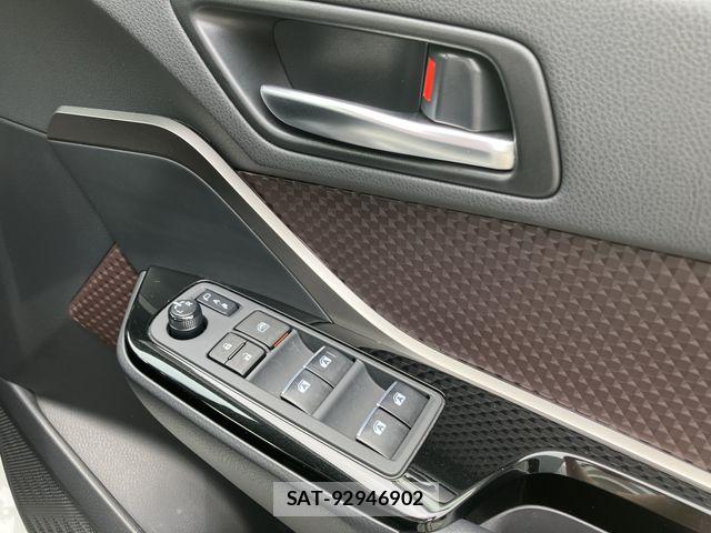 Toyota C-HR 2018-06 7875736-26