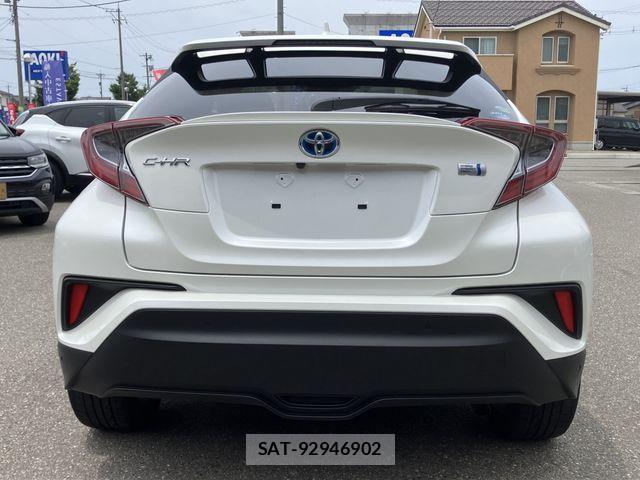Toyota C-HR 2018-06 7875736-6