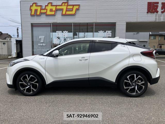 Toyota C-HR 2018-06 7875736-8