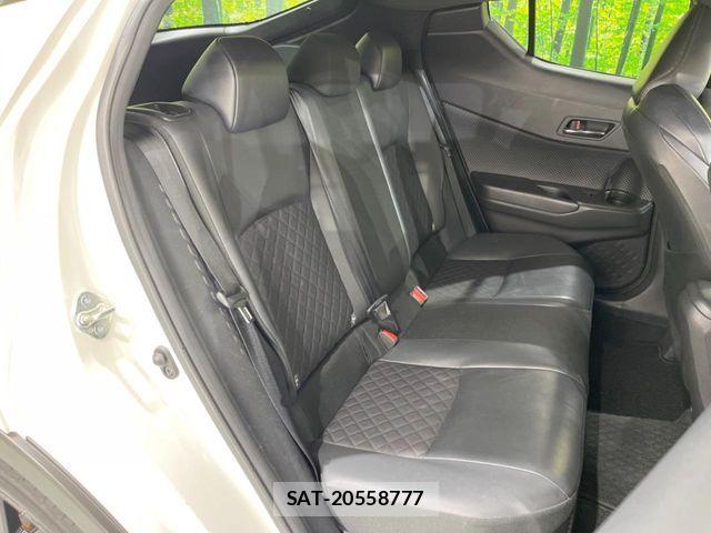 Toyota C-HR 2020-12 7875723-8