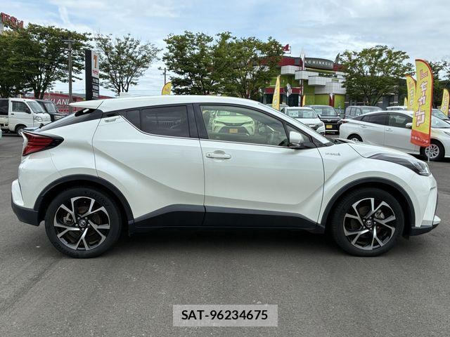 Toyota C-HR 2020-03 7960930-10