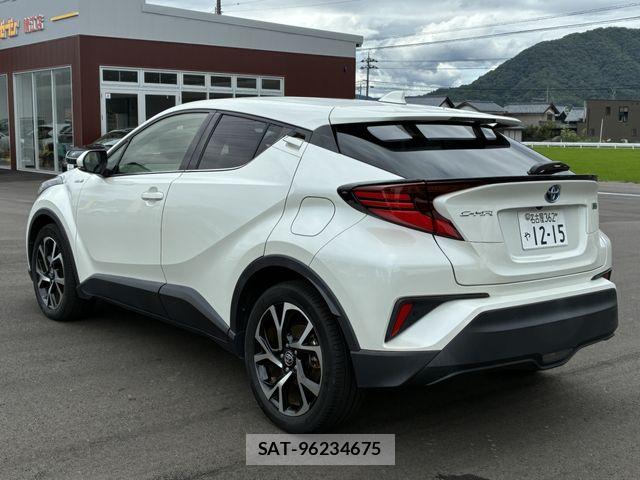 Toyota C-HR 2020-03 7960930-7
