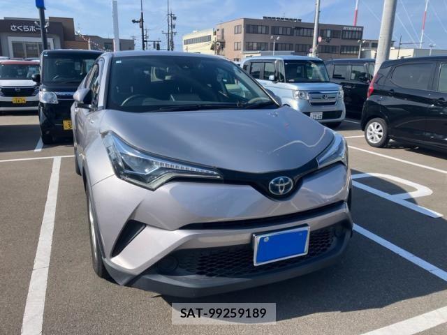 Toyota C-HR 2019-02 7960936-0