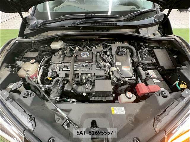 Toyota C-HR 2017-07 7960931-11