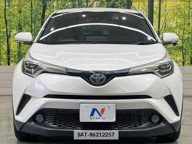 Toyota C-HR 2017-03 7960934-13