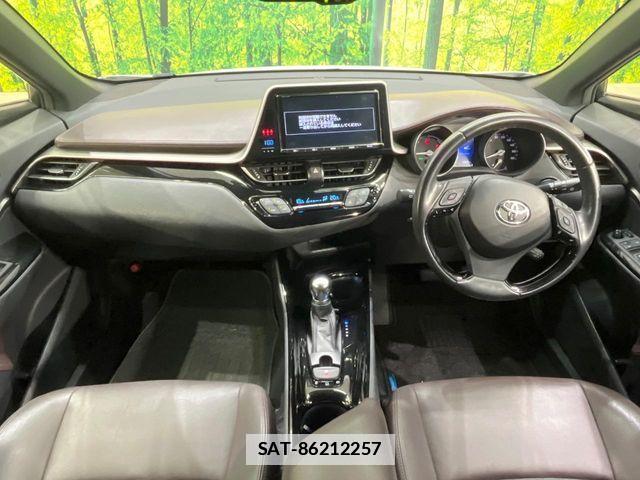Toyota C-HR 2017-03 7960934-1