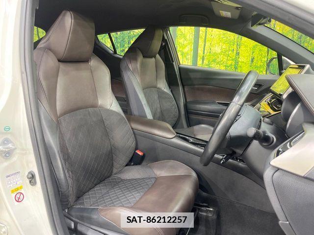 Toyota C-HR 2017-03 7960934-7