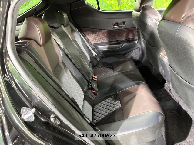 Toyota C-HR 2017-06 7960935-9