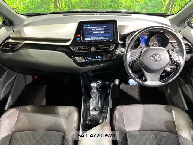 Toyota C-HR 2017-06 7960935-1