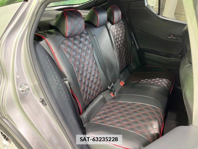 Toyota C-HR 2018-10 7960933-8
