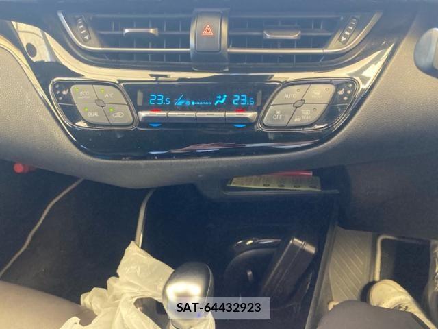 Toyota C-HR 2018-05 7978785-20