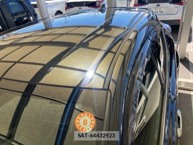 Toyota C-HR 2018-05 7978785-8