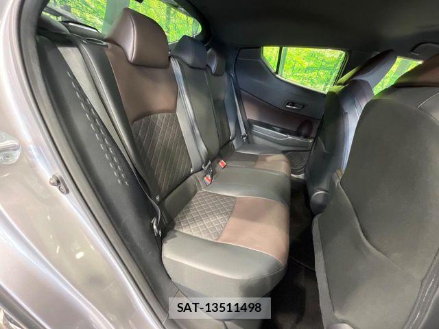 Toyota C-HR 2017-06 7978783-8