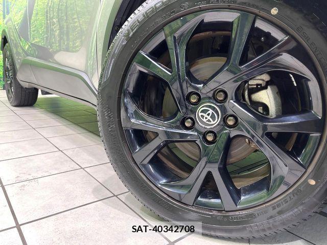 Toyota C-HR 2019-08 7978782-12
