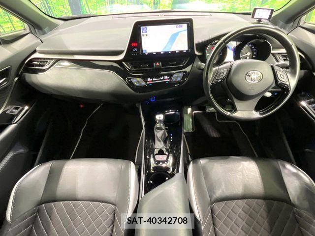 Toyota C-HR 2019-08 7978782-1