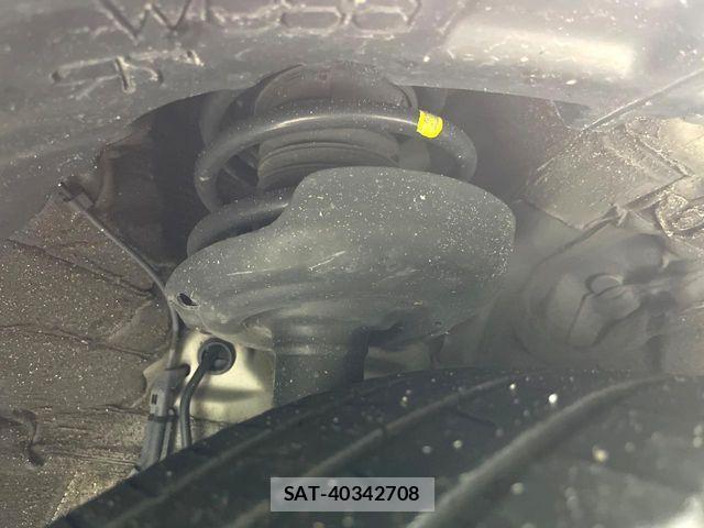Toyota C-HR 2019-08 7978782-19