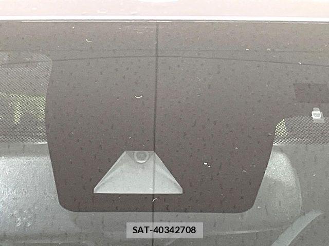 Toyota C-HR 2019-08 7978782-3