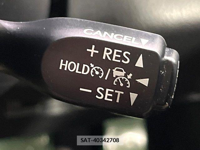 Toyota C-HR 2019-08 7978782-5