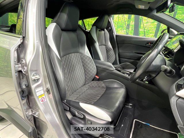 Toyota C-HR 2019-08 7978782-7