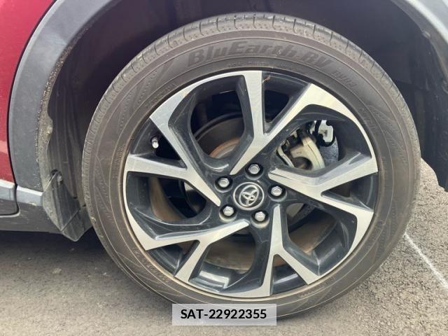 Toyota C-HR 2019-03 7978784-9