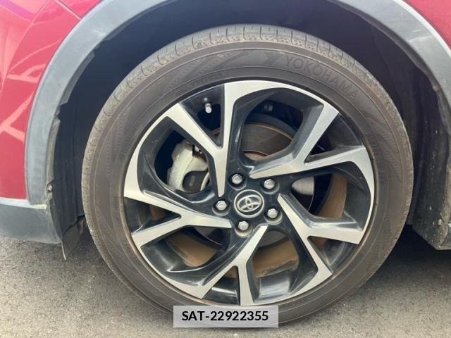 Toyota C-HR 2019-03 7978784-10