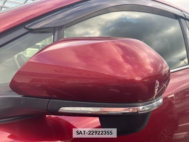 Toyota C-HR 2019-03 7978784-29