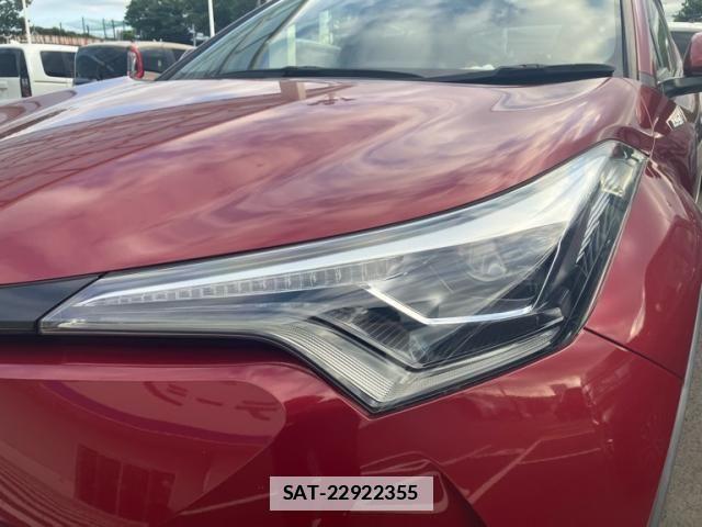 Toyota C-HR 2019-03 7978784-5