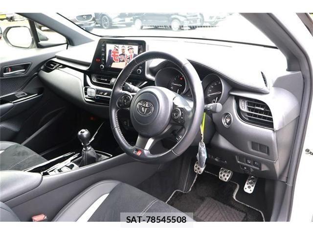 Toyota C-HR 2019-11 8034795-8