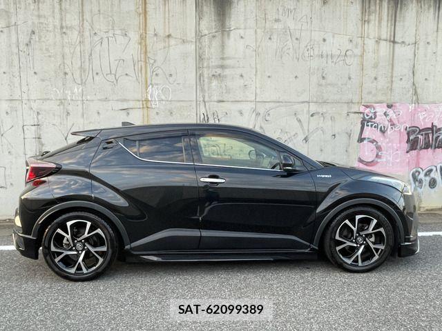 Toyota C-HR 2017-12 8034805-10