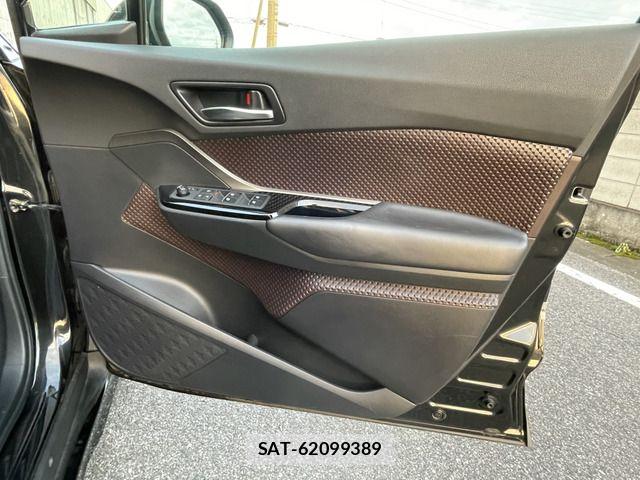 Toyota C-HR 2017-12 8034805-16