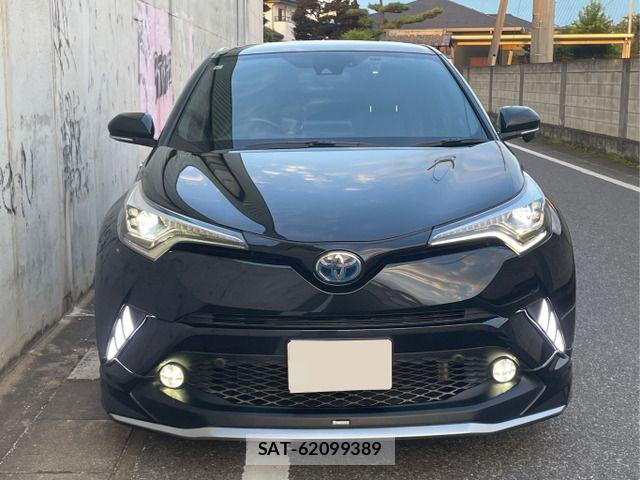 Toyota C-HR 2017-12 8034805-1