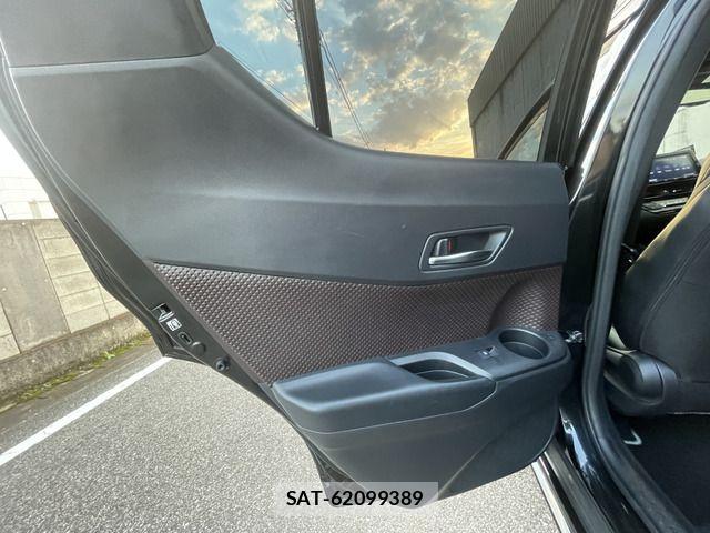 Toyota C-HR 2017-12 8034805-19
