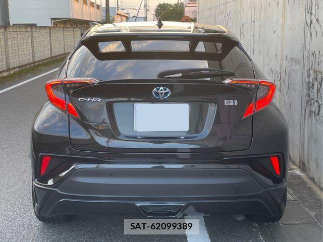 Toyota C-HR 2017-12 8034805-4