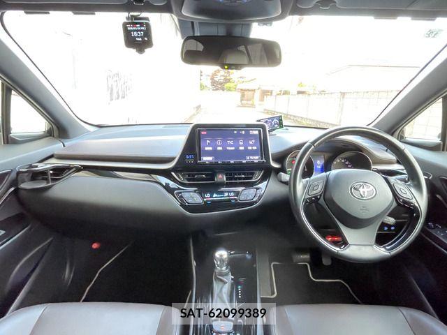 Toyota C-HR 2017-12 8034805-6
