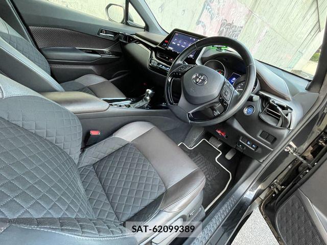 Toyota C-HR 2017-12 8034805-8