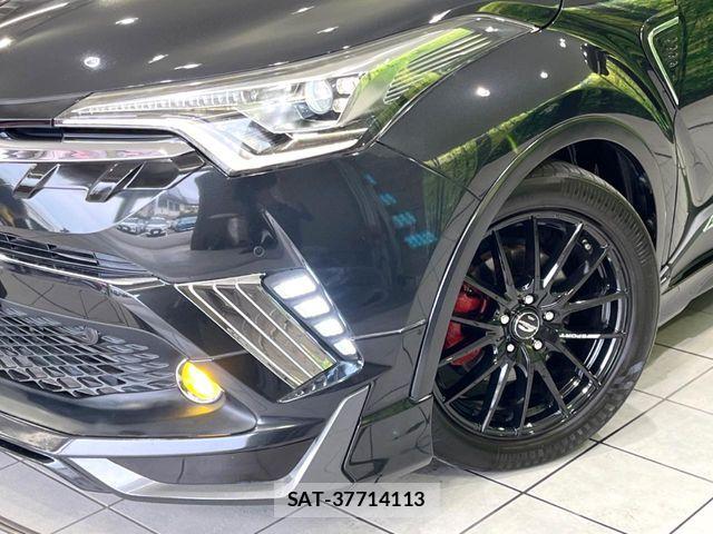 Toyota C-HR 2017-09 8034800-11